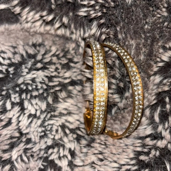 Vintage 18  carat Seoul Stones gold tone large bling hoops earrings - Picture 4 of 15